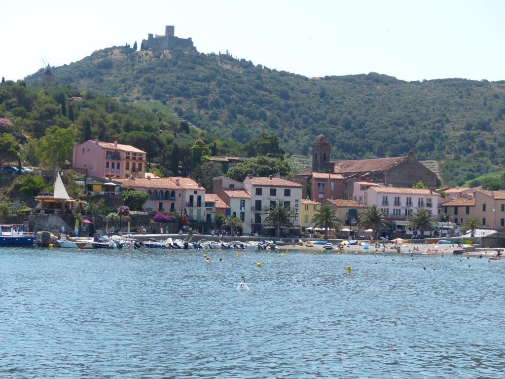 Hotel Triton 2*